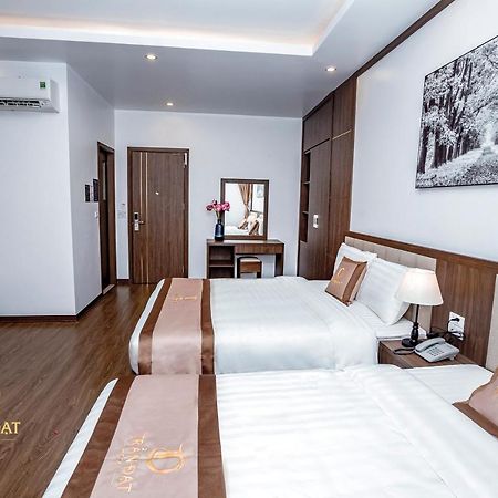Tran Dat Hotel Ha Long Exteriör bild