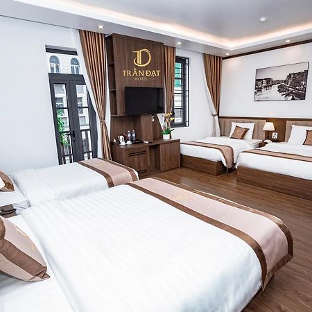 Tran Dat Hotel Ha Long Exteriör bild