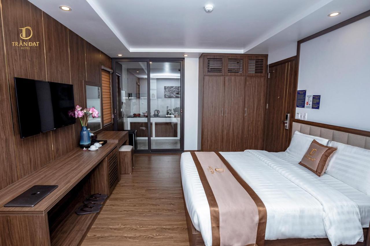 Tran Dat Hotel Ha Long Exteriör bild