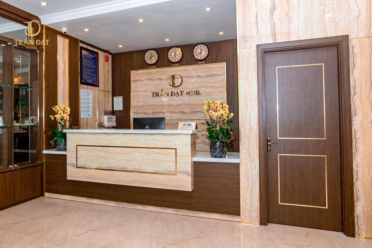 Tran Dat Hotel Ha Long Exteriör bild