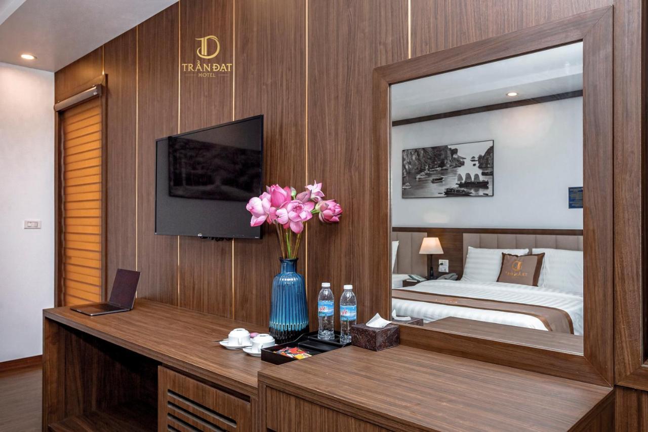 Tran Dat Hotel Ha Long Exteriör bild